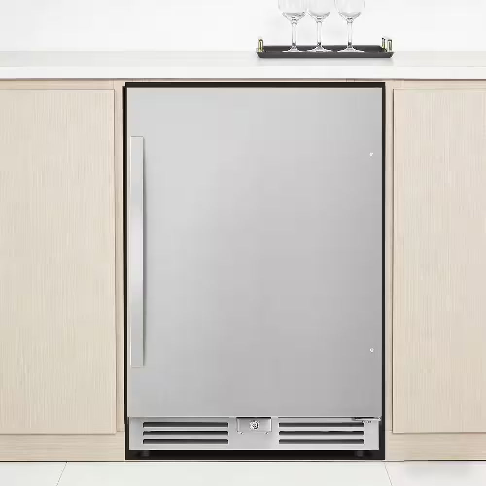 23.4 In. 230-Cans 4.9 Cu. Ft. Built-In Beverage Refrigerator Reversible Hinge Removable Tempered Glass Shelves in Silver